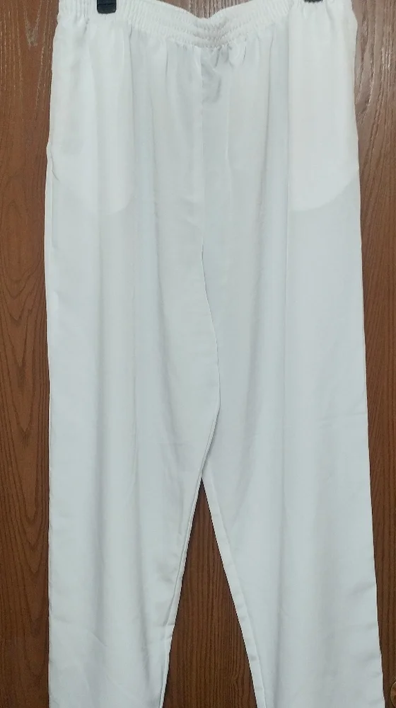 Silky white pants (szXL) - Picture 2 of 3